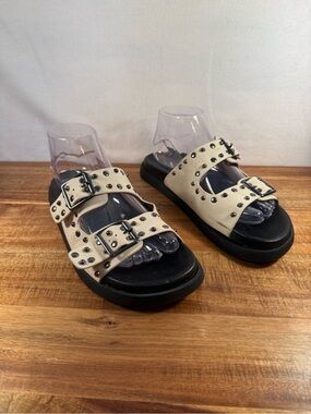 Soda Studded Slide Sandals Cream Size 8.5